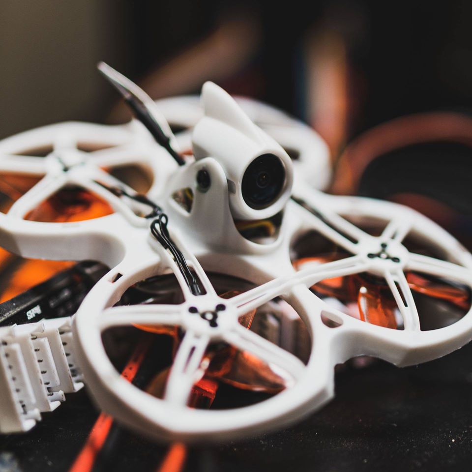 Emax Tinyhawk II 2 RTF FPV Rac - Drone Cinematic recensione e prezzo